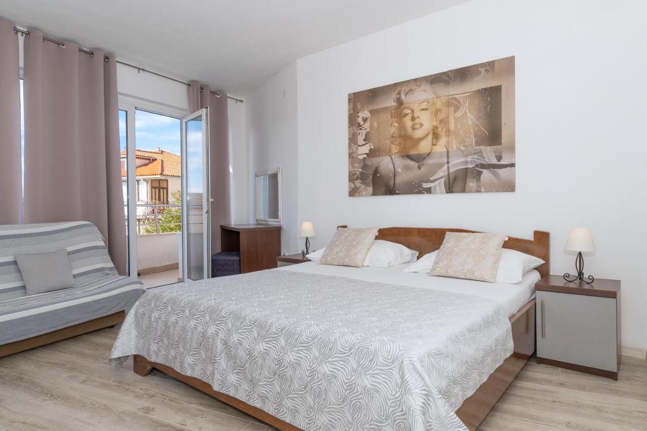Bilin San Apartment Baška Voda Екстериор снимка