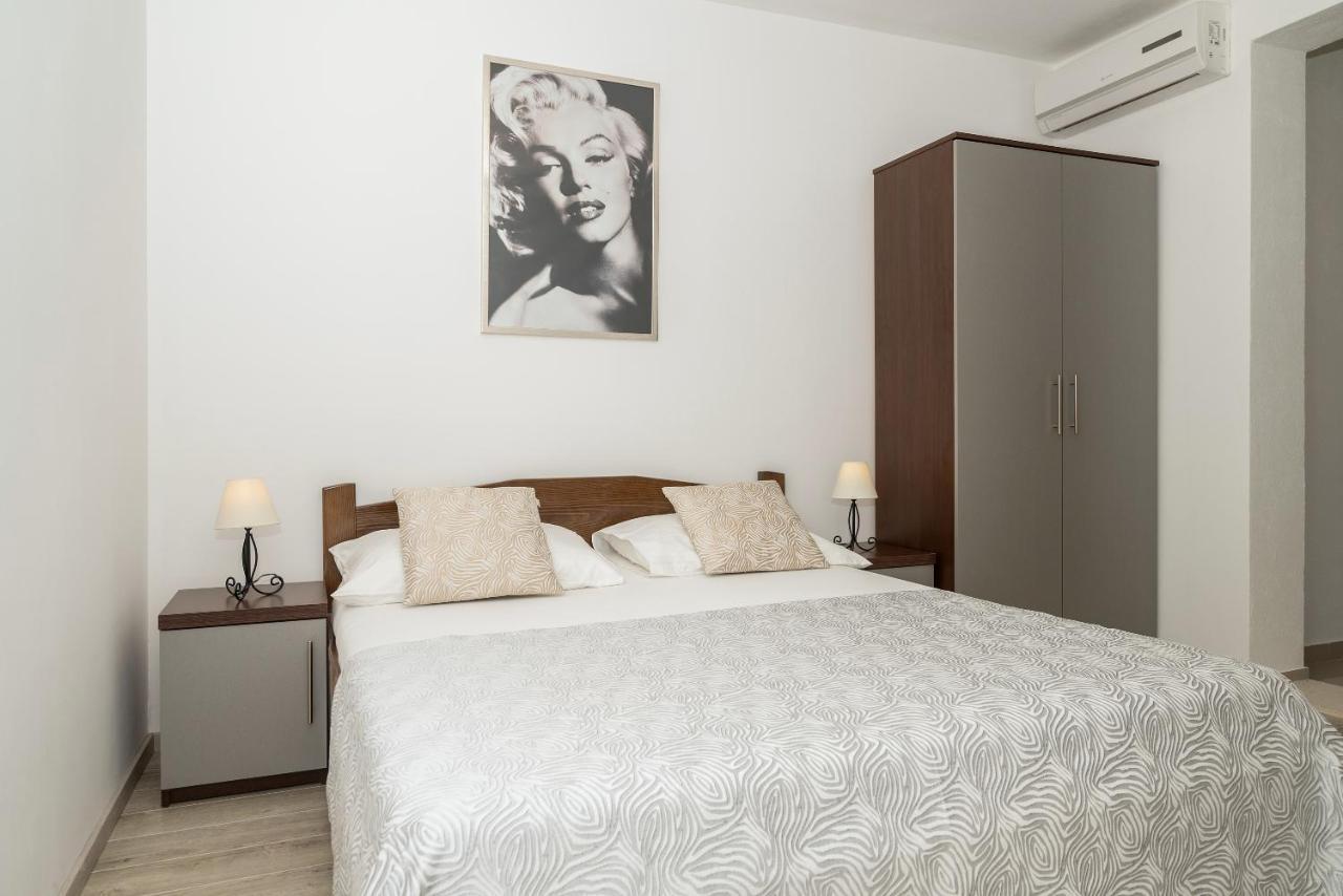 Bilin San Apartment Baška Voda Екстериор снимка