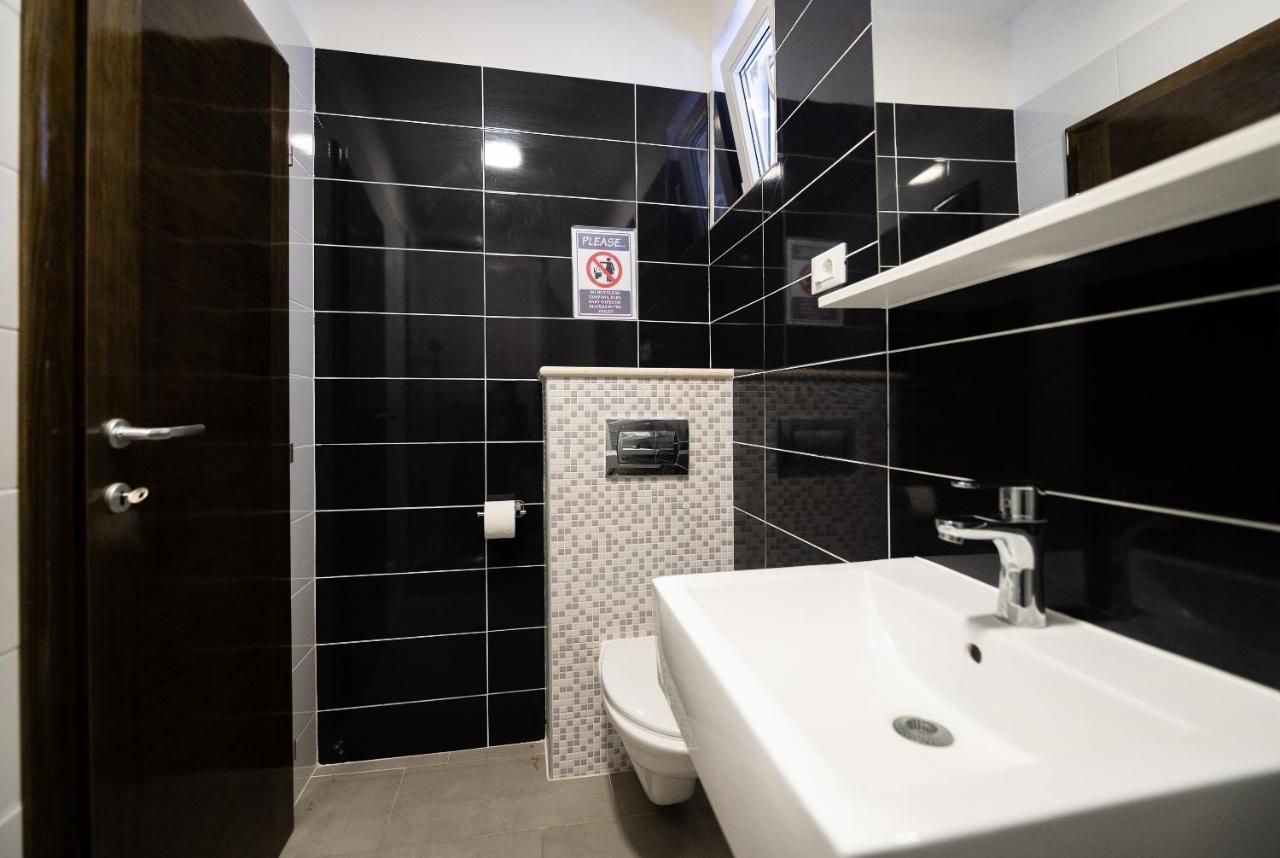 Bilin San Apartment Baška Voda Екстериор снимка