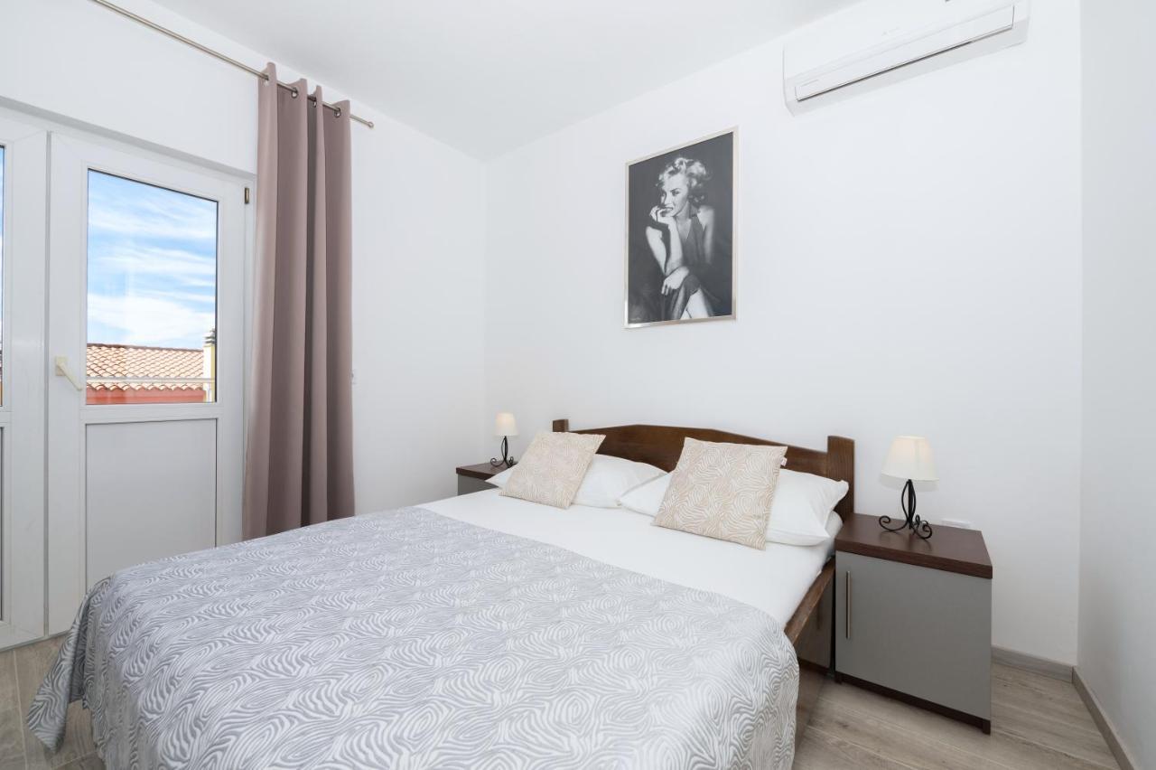 Bilin San Apartment Baška Voda Екстериор снимка