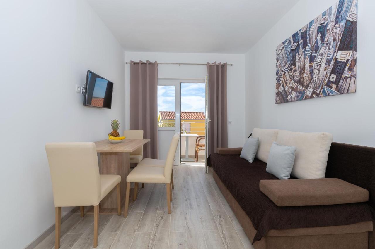 Bilin San Apartment Baška Voda Екстериор снимка