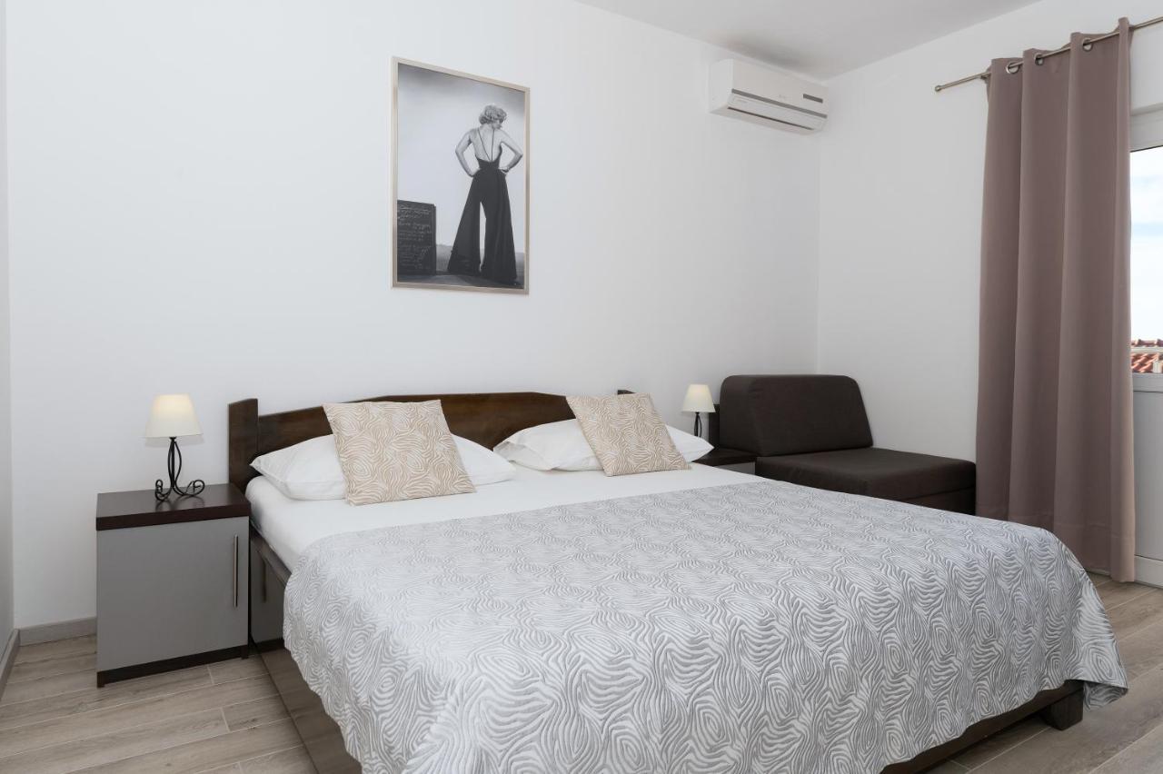 Bilin San Apartment Baška Voda Екстериор снимка