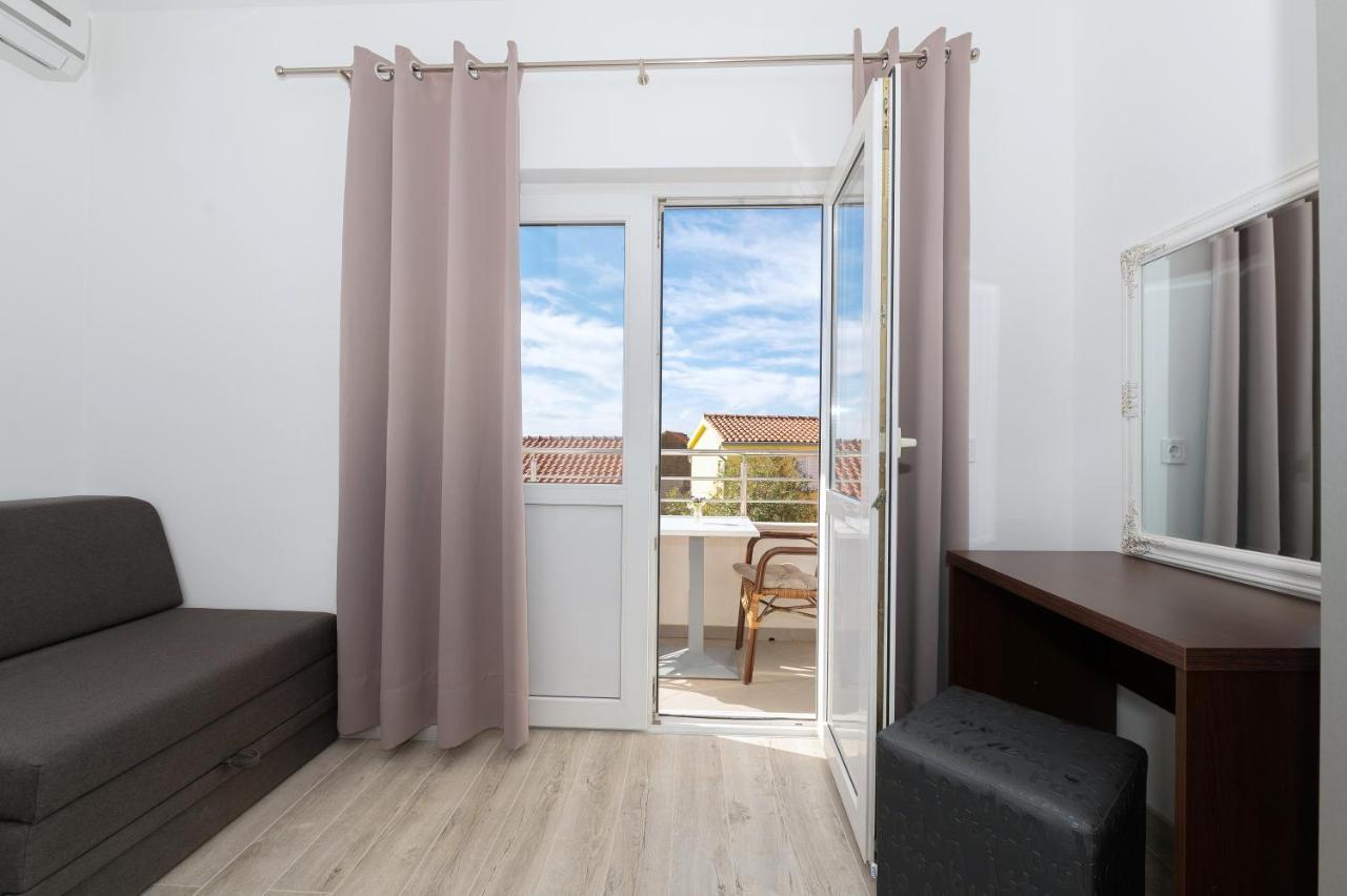 Bilin San Apartment Baška Voda Екстериор снимка