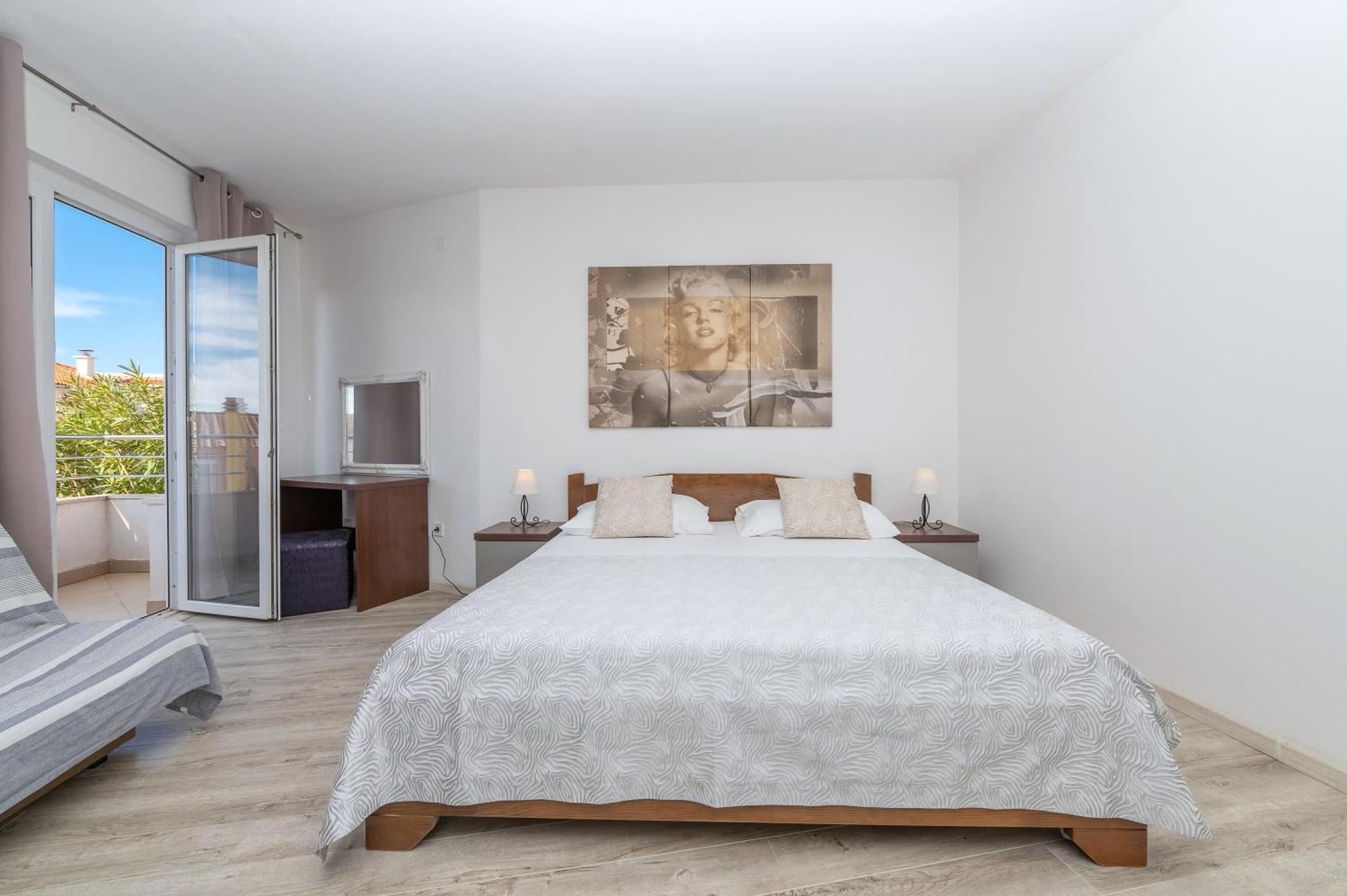 Bilin San Apartment Baška Voda Стая снимка